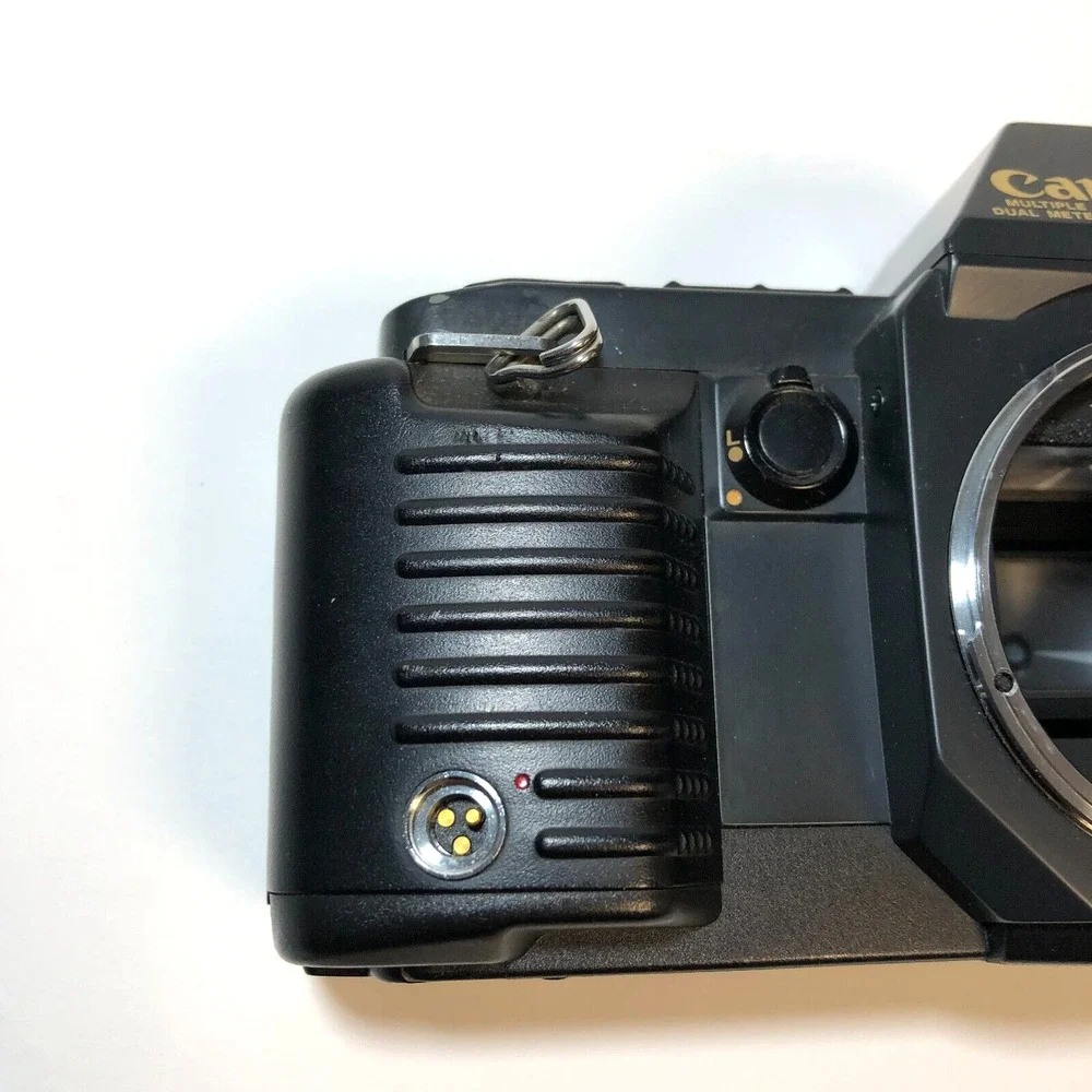 Canon T70 35mm Manual Focus SLR Camera Body Only Powers On Working